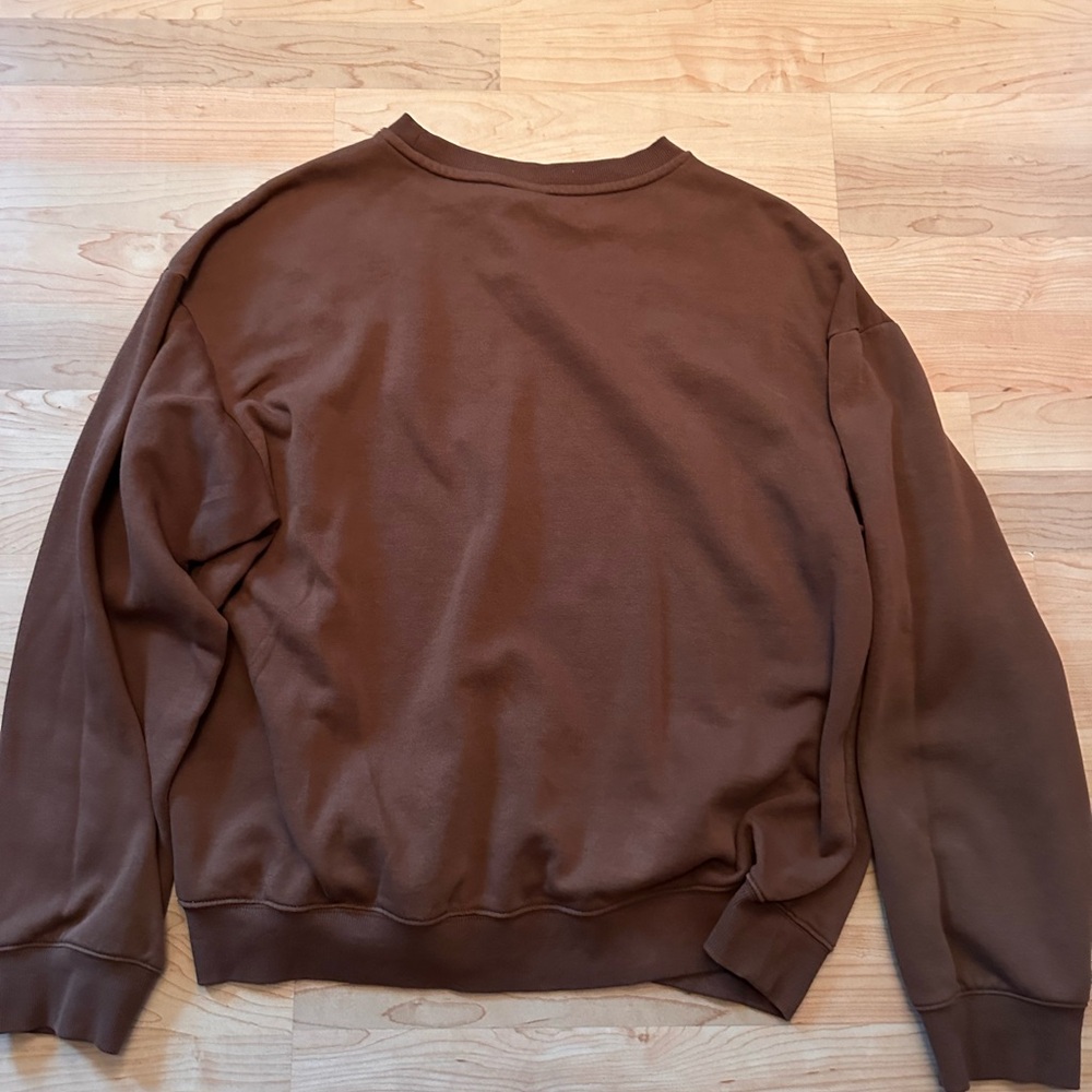 H&M Brown Crewneck Sweater with Ribbed Cuffs